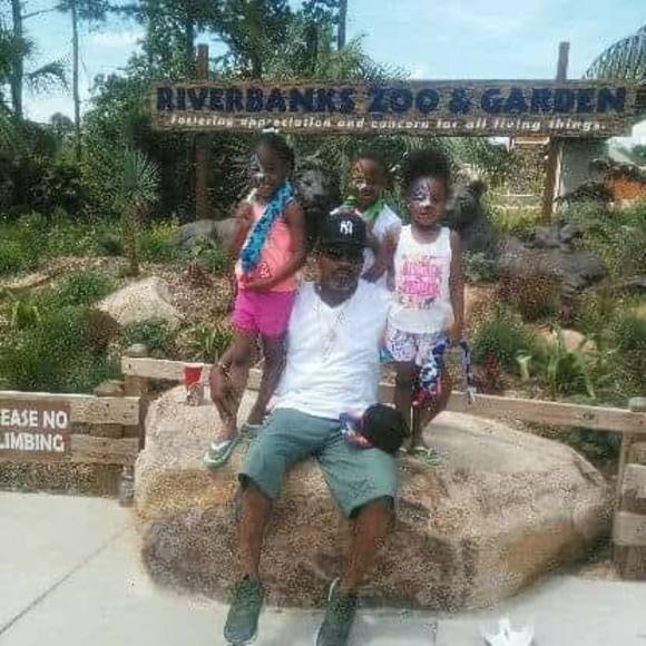 Meet your Posher, Dwayne - Picture 1 of 1